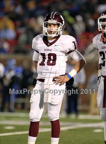 Thumbnail 1 in Tyler vs. Sherman (4A Division 1 Region 2 Quarterfinals) photogallery.