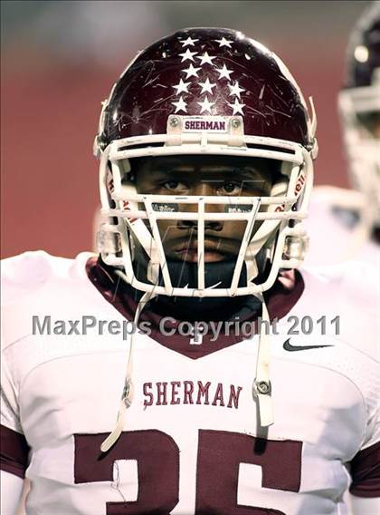 Thumbnail 1 in Tyler vs. Sherman (4A Division 1 Region 2 Quarterfinals) photogallery.