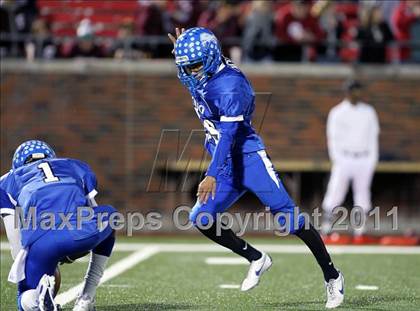 Thumbnail 3 in Tyler vs. Sherman (4A Division 1 Region 2 Quarterfinals) photogallery.