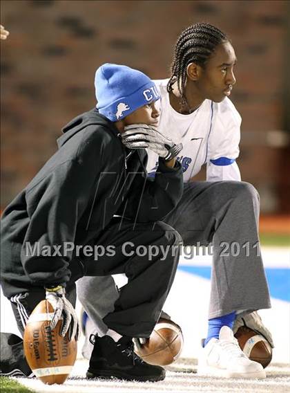 Thumbnail 3 in Tyler vs. Sherman (4A Division 1 Region 2 Quarterfinals) photogallery.