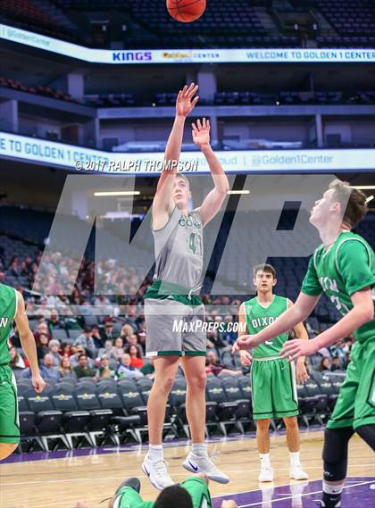 Thumbnail 1 in Dixon vs. Colfax (@ Golden 1 Center) photogallery.