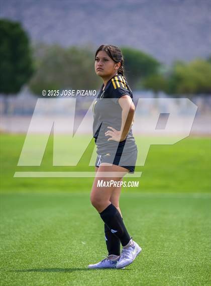 Thumbnail 1 in Valencia @ Alamogordo photogallery.