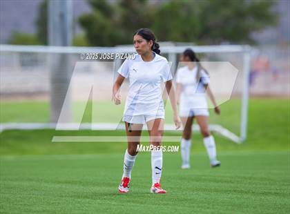 Thumbnail 1 in Valencia @ Alamogordo photogallery.