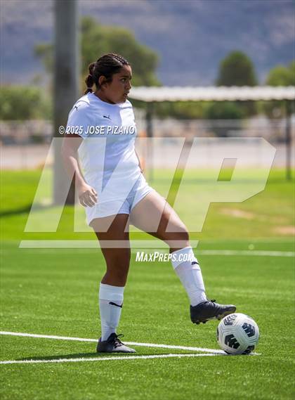 Thumbnail 3 in Valencia @ Alamogordo photogallery.