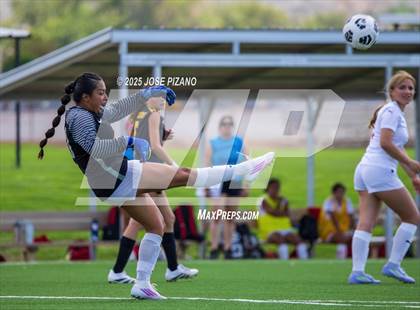 Thumbnail 1 in Valencia @ Alamogordo photogallery.