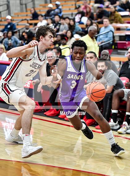 Thumbnail 3 in JSerra Catholic vs. St. Augustine (Nike Extravaganza) photogallery.