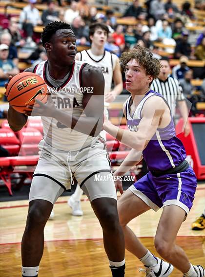 Thumbnail 3 in JSerra Catholic vs. St. Augustine (Nike Extravaganza) photogallery.