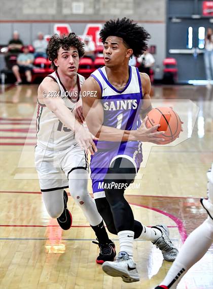 Thumbnail 2 in JSerra Catholic vs. St. Augustine (Nike Extravaganza) photogallery.