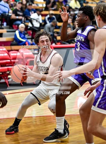 Thumbnail 1 in JSerra Catholic vs. St. Augustine (Nike Extravaganza) photogallery.