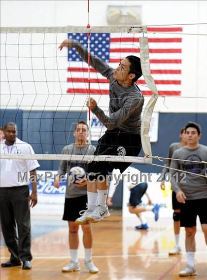 Thumbnail 2 in Cathedral vs. Santa Monica (CIF SS D4 Final) photogallery.