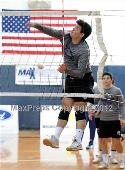Thumbnail 3 in Cathedral vs. Santa Monica (CIF SS D4 Final) photogallery.
