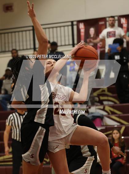 Thumbnail 3 in Newburyport vs. Springfield International Charter School (MIAA Division 3 Round of 32)  photogallery.