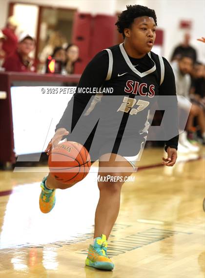 Thumbnail 1 in Newburyport vs. Springfield International Charter School (MIAA Division 3 Round of 32)  photogallery.