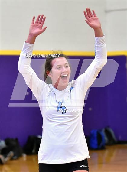 Thumbnail 3 in Marymount vs Mercy (Durango Fall Classic) photogallery.