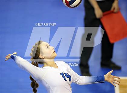 Thumbnail 1 in Broomfield vs. Pueblo West (CHSAA 5A State M7) photogallery.