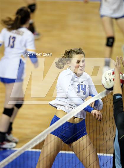 Thumbnail 3 in Broomfield vs. Pueblo West (CHSAA 5A State M7) photogallery.
