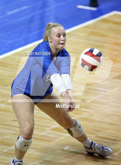 Thumbnail 1 in Broomfield vs. Pueblo West (CHSAA 5A State M7) photogallery.