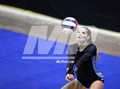 Thumbnail 3 in Broomfield vs. Pueblo West (CHSAA 5A State M7) photogallery.