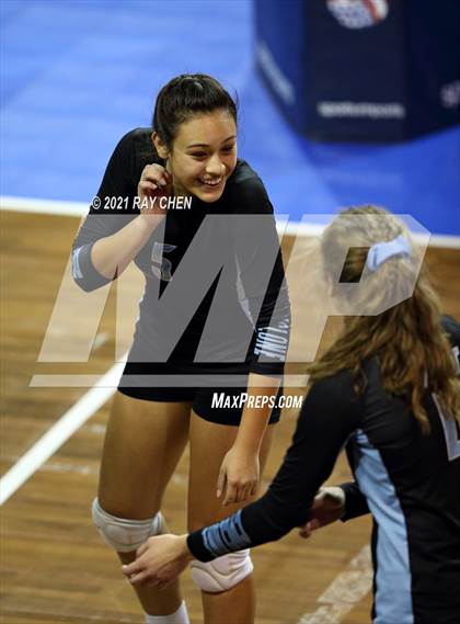 Thumbnail 3 in Broomfield vs. Pueblo West (CHSAA 5A State M7) photogallery.