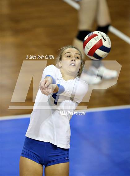 Thumbnail 3 in Broomfield vs. Pueblo West (CHSAA 5A State M7) photogallery.