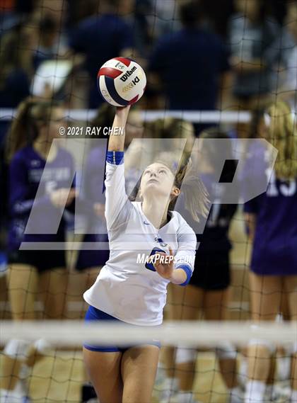 Thumbnail 1 in Broomfield vs. Pueblo West (CHSAA 5A State M7) photogallery.