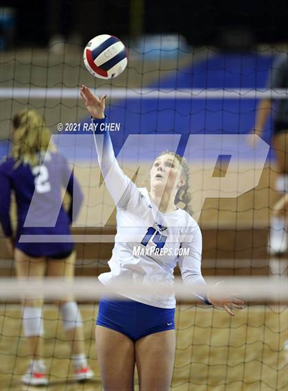 Thumbnail 1 in Broomfield vs. Pueblo West (CHSAA 5A State M7) photogallery.