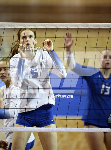 Thumbnail 2 in Broomfield vs. Pueblo West (CHSAA 5A State M7) photogallery.