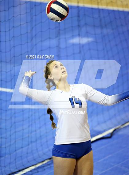 Thumbnail 3 in Broomfield vs. Pueblo West (CHSAA 5A State M7) photogallery.