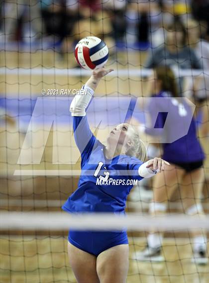 Thumbnail 2 in Broomfield vs. Pueblo West (CHSAA 5A State M7) photogallery.