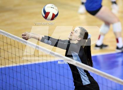 Thumbnail 3 in Broomfield vs. Pueblo West (CHSAA 5A State M7) photogallery.