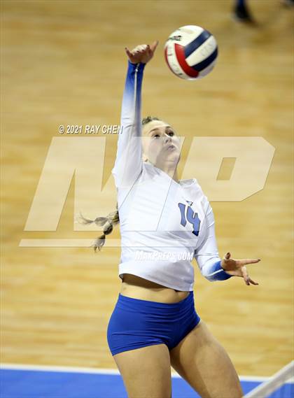 Thumbnail 1 in Broomfield vs. Pueblo West (CHSAA 5A State M7) photogallery.