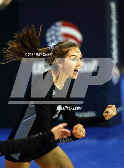 Thumbnail 3 in Broomfield vs. Pueblo West (CHSAA 5A State M7) photogallery.