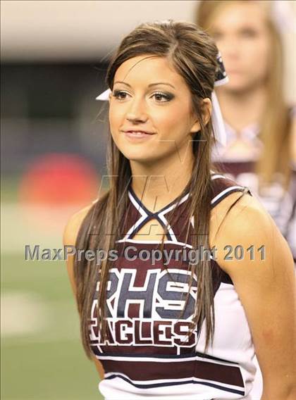 Thumbnail 1 in Rowlett vs. Copperas Cove (5A Division ll Regional Playoff ) photogallery.