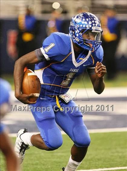 Thumbnail 1 in Rowlett vs. Copperas Cove (5A Division ll Regional Playoff ) photogallery.