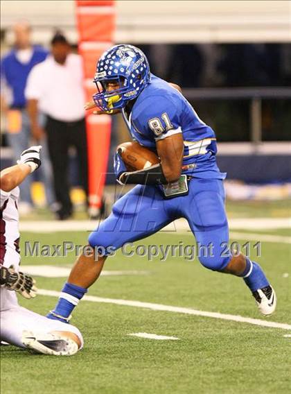 Thumbnail 3 in Rowlett vs. Copperas Cove (5A Division ll Regional Playoff ) photogallery.