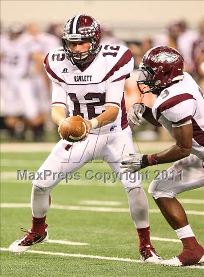 Thumbnail 1 in Rowlett vs. Copperas Cove (5A Division ll Regional Playoff ) photogallery.