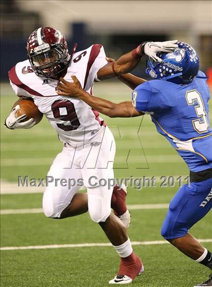 Thumbnail 2 in Rowlett vs. Copperas Cove (5A Division ll Regional Playoff ) photogallery.