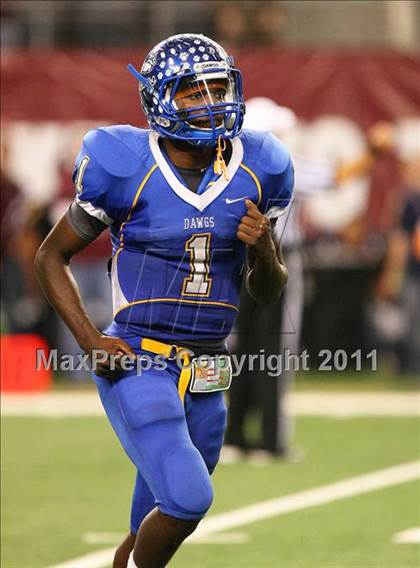 Thumbnail 1 in Rowlett vs. Copperas Cove (5A Division ll Regional Playoff ) photogallery.