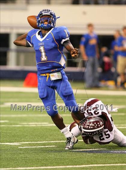 Thumbnail 1 in Rowlett vs. Copperas Cove (5A Division ll Regional Playoff ) photogallery.
