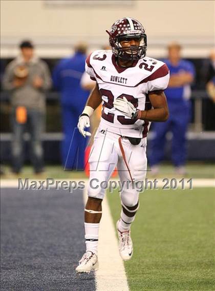 Thumbnail 2 in Rowlett vs. Copperas Cove (5A Division ll Regional Playoff ) photogallery.