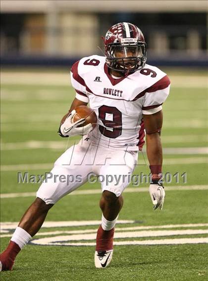 Thumbnail 3 in Rowlett vs. Copperas Cove (5A Division ll Regional Playoff ) photogallery.
