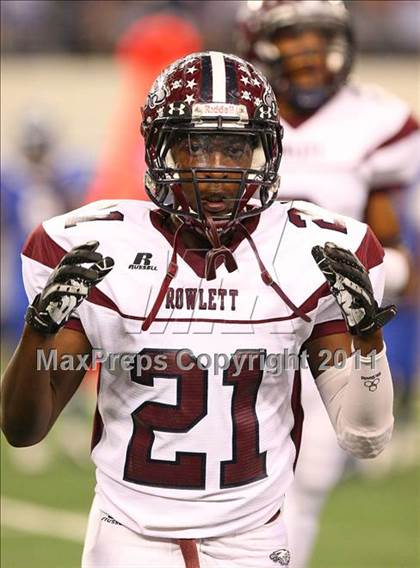 Thumbnail 1 in Rowlett vs. Copperas Cove (5A Division ll Regional Playoff ) photogallery.