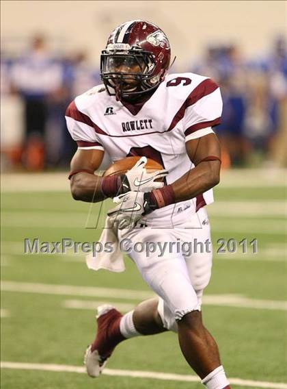 Thumbnail 1 in Rowlett vs. Copperas Cove (5A Division ll Regional Playoff ) photogallery.