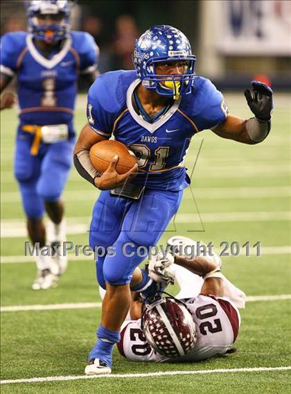 Thumbnail 3 in Rowlett vs. Copperas Cove (5A Division ll Regional Playoff ) photogallery.