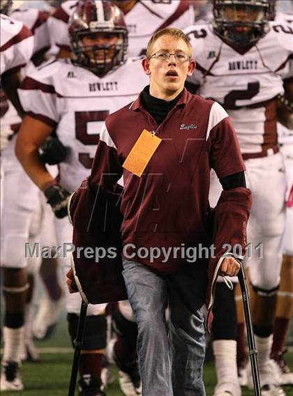Thumbnail 1 in Rowlett vs. Copperas Cove (5A Division ll Regional Playoff ) photogallery.