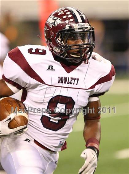 Thumbnail 3 in Rowlett vs. Copperas Cove (5A Division ll Regional Playoff ) photogallery.