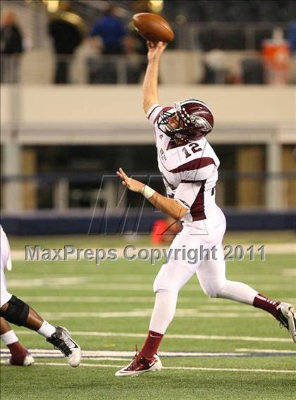 Thumbnail 1 in Rowlett vs. Copperas Cove (5A Division ll Regional Playoff ) photogallery.
