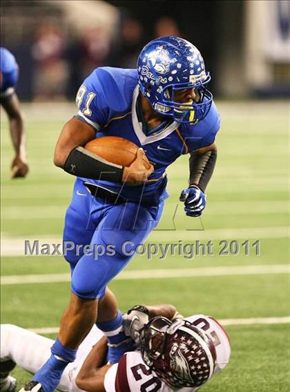 Thumbnail 1 in Rowlett vs. Copperas Cove (5A Division ll Regional Playoff ) photogallery.