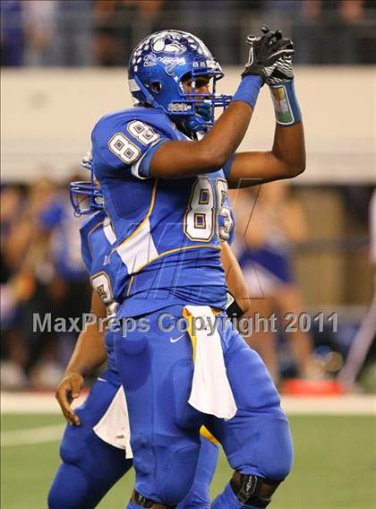 Thumbnail 2 in Rowlett vs. Copperas Cove (5A Division ll Regional Playoff ) photogallery.