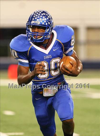 Thumbnail 2 in Rowlett vs. Copperas Cove (5A Division ll Regional Playoff ) photogallery.